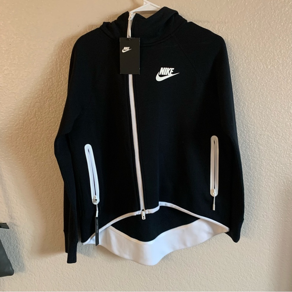 NWT | Women’s Nike Sweat Jacket | Small